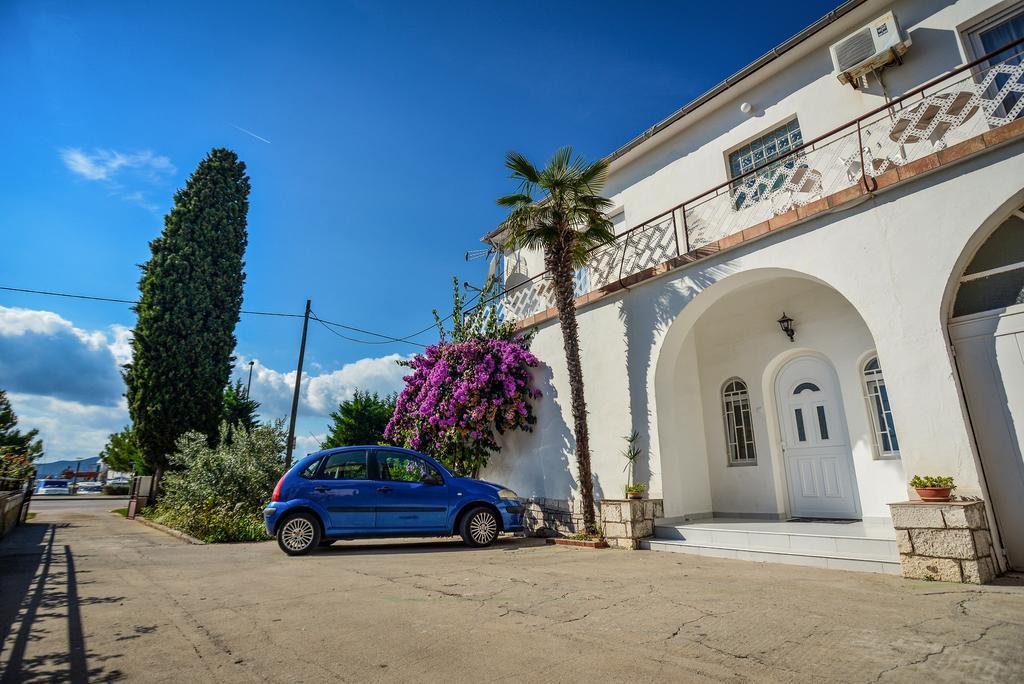 Villa Benelux ซาดาร์ ภายนอก รูปภาพ