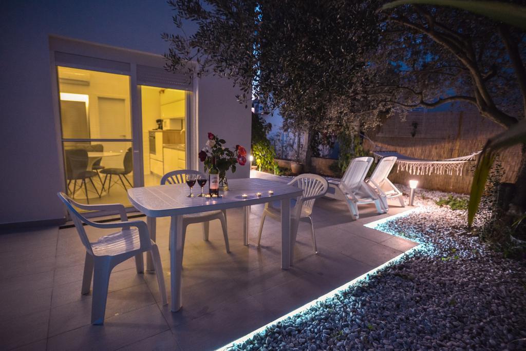 Villa Benelux ซาดาร์ ภายนอก รูปภาพ